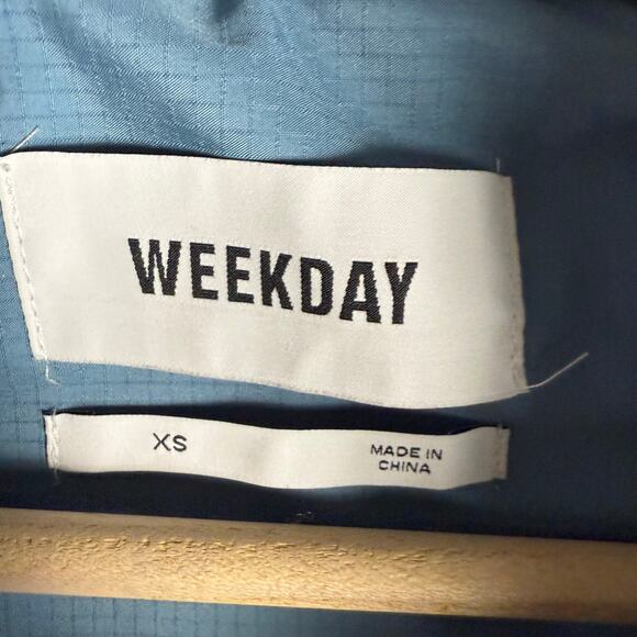 Weekday Dusty Blue Sleeveless Zip Up Layer Puffer Vest Women’s Size XS - Picture 10 of 13